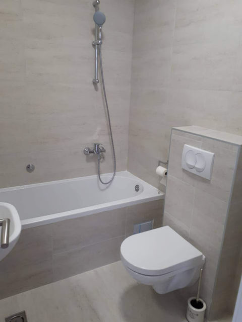 Đorđa Rajkovića 4, Novi Sad - 8