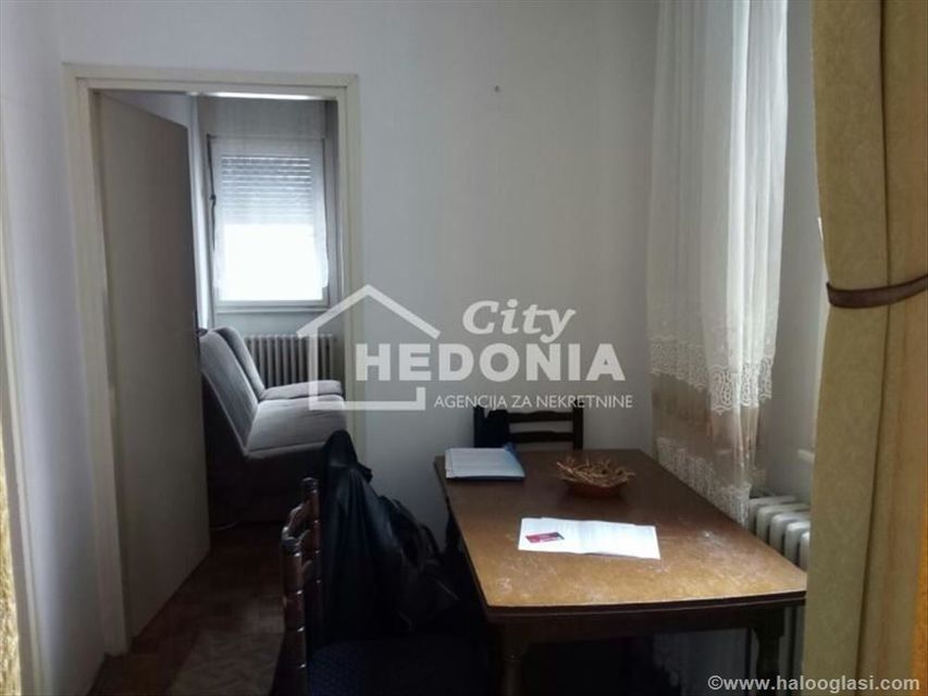 Šesnaestog oktobra 11, Beograd - 5