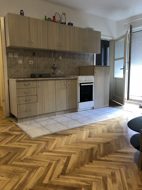 Šumadijska 16, Novi Sad - 3