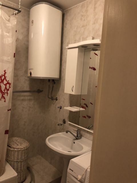 Šumadijska 16, Novi Sad - 6