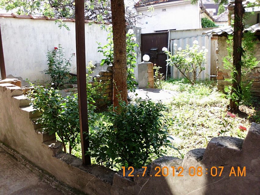 Bregalnička 28, Beograd - 5