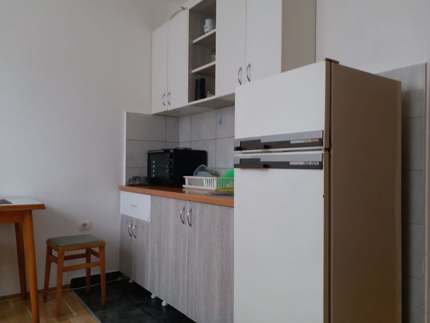 Novogradska 51, Beograd - 8