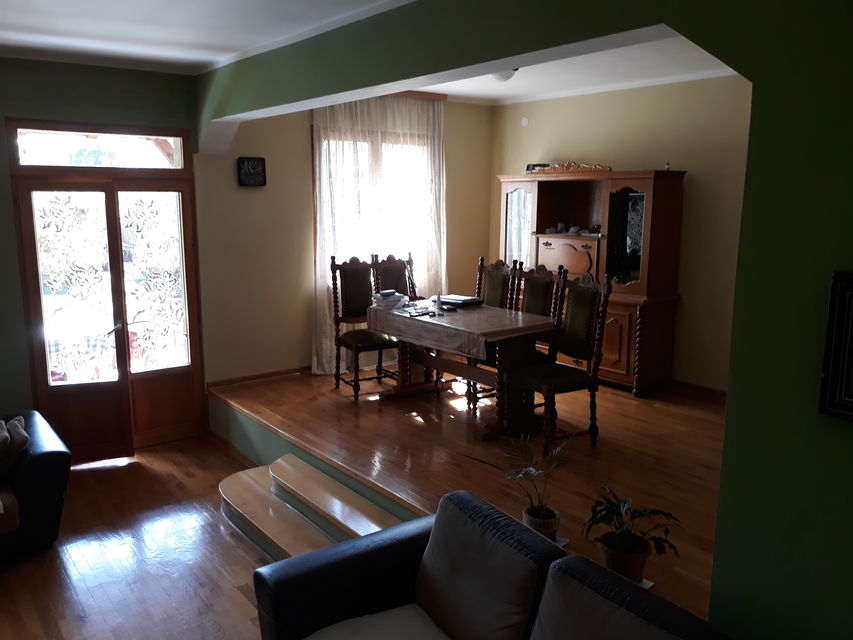 Titelska 38, Beograd - 4