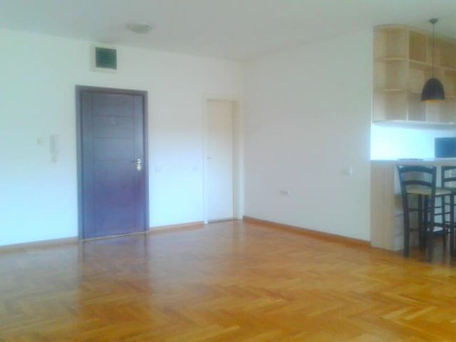 Lasla Gala 21, Novi Sad - 2