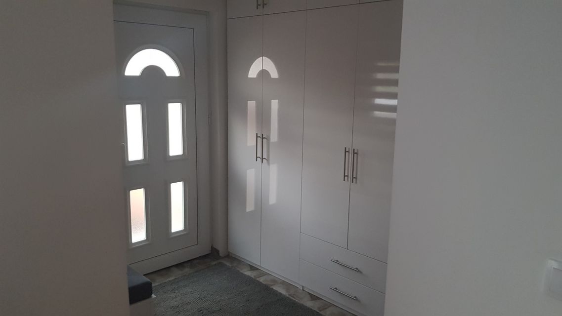 Sutjeska 7, Beograd - 9