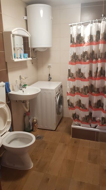 Sutjeska 7, Beograd - 2