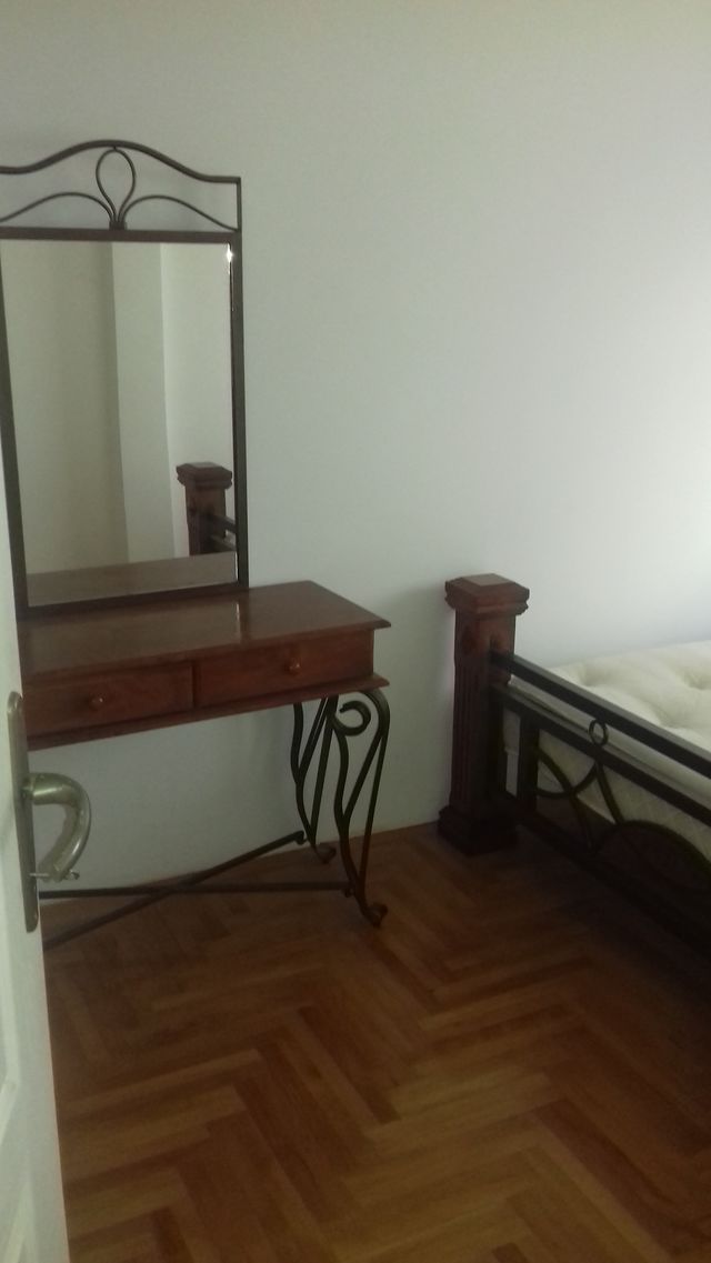 Vojvode Vlahovića 25, Beograd - 6