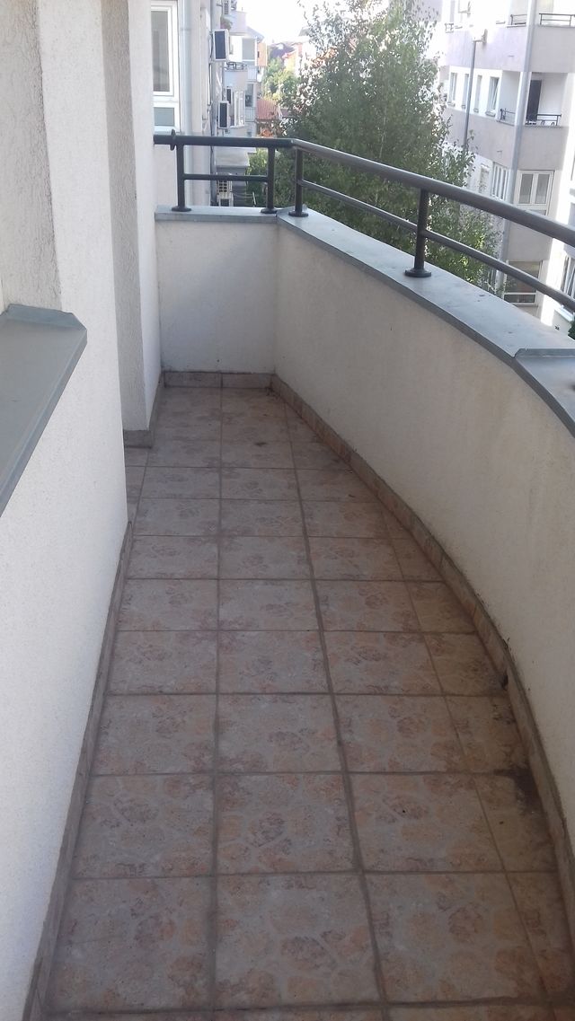 Vojvode Vlahovića 25, Beograd - 8