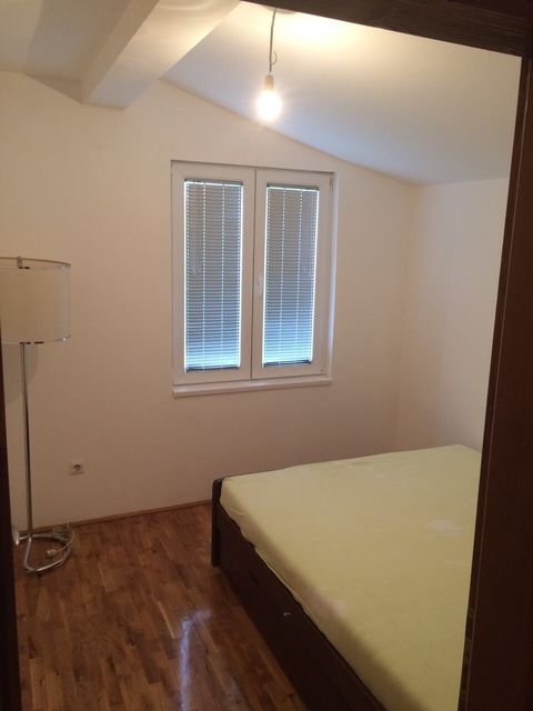 Sutjeska 324N, Beograd - 4