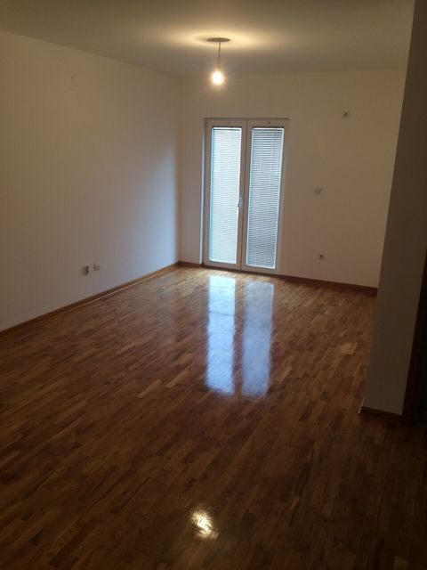 Sutjeska 324N, Beograd - 2