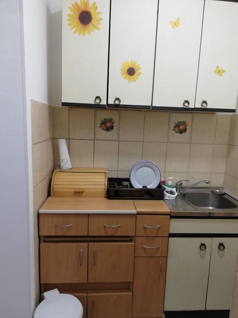 Mome Stanojlovića 14, Beograd - 6