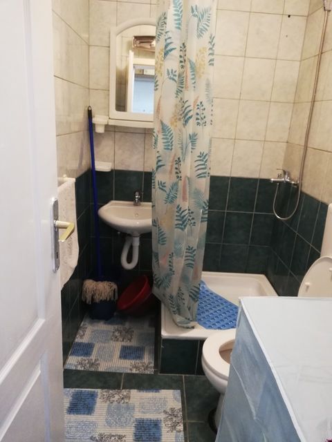 Mome Stanojlovića 14, Beograd - 5