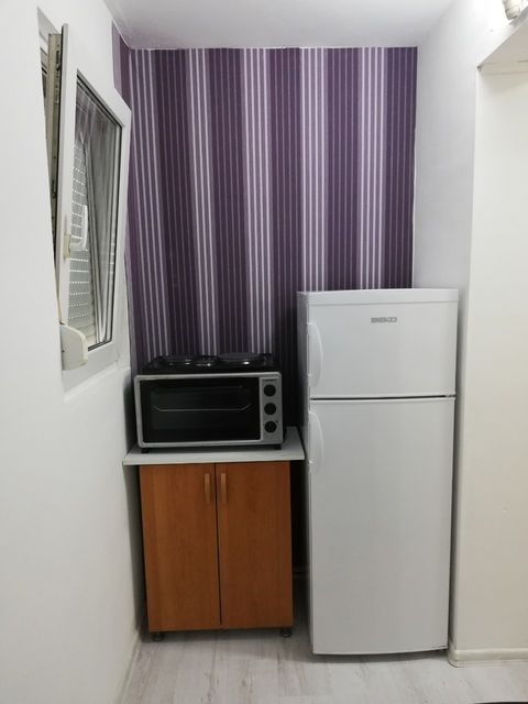 Mome Stanojlovića 14, Beograd - 7