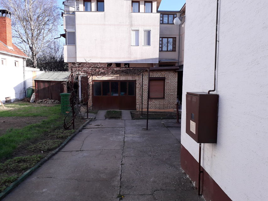 Vuka Karadžića 4, Inđija - 3