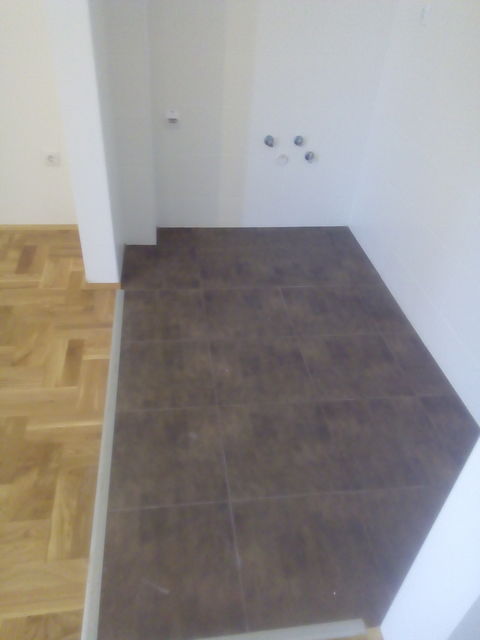 Dobanovački put 89, Beograd - 20