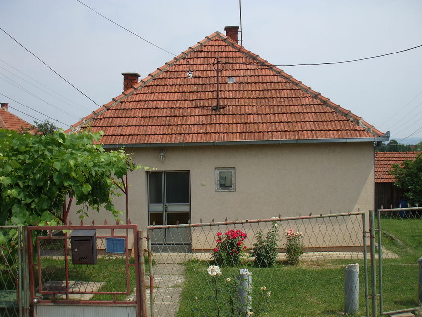 Petnička 11, Valjevo