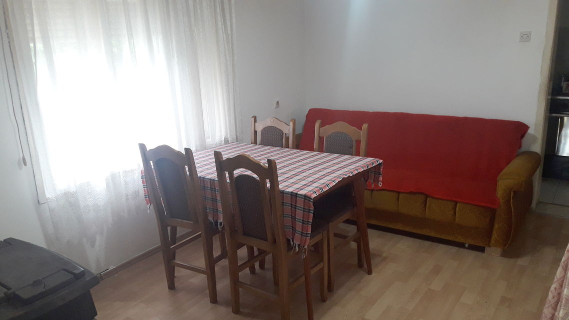 Petnička 11, Valjevo - 6