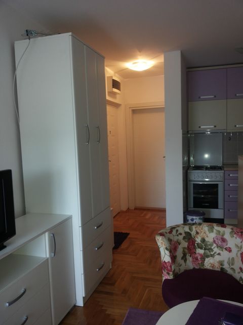 Belokrajinska 1, Beograd - 3