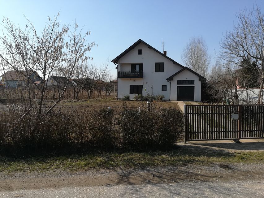 Grobljanska 11, Lipnički Šor