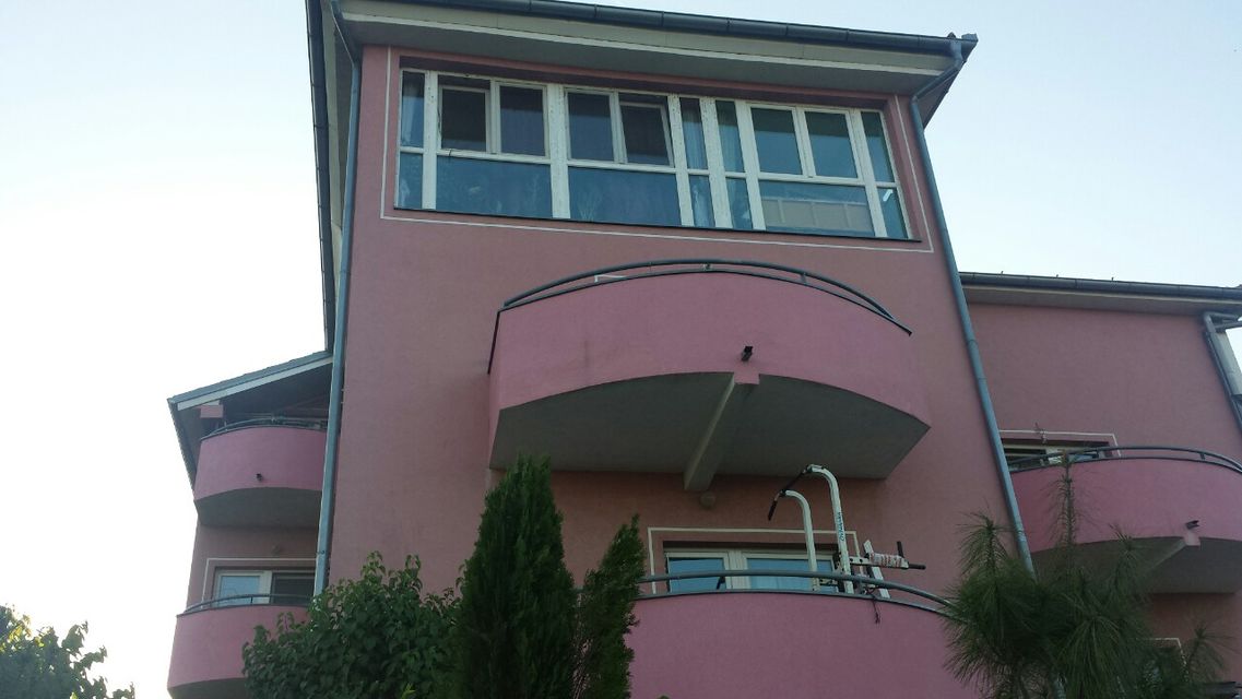 Bekerelova 38, Beograd - 14