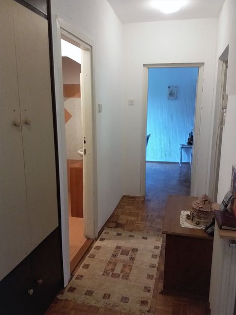 Raše Plaovića 14, Beograd - 5