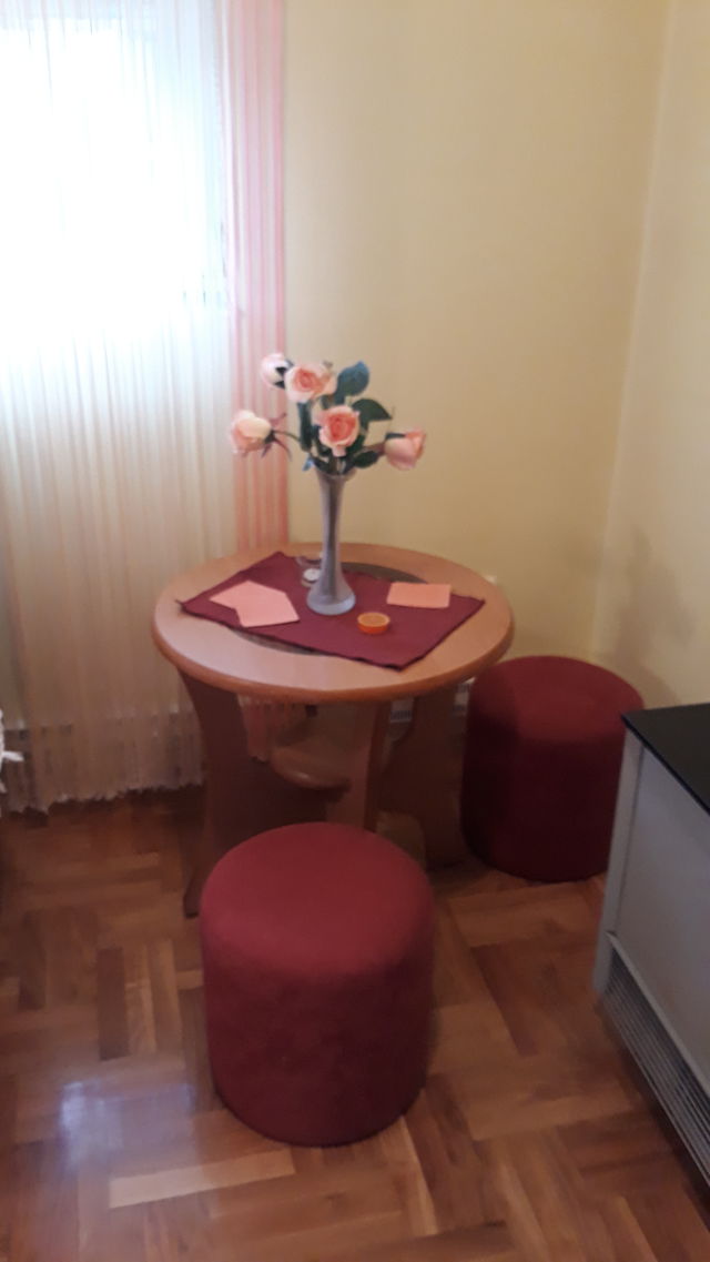 Jovanke Radaković 50, Beograd - 7