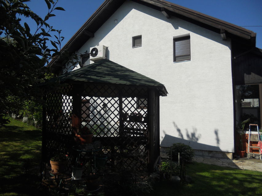 Pavla Labata 38, Beograd - 8