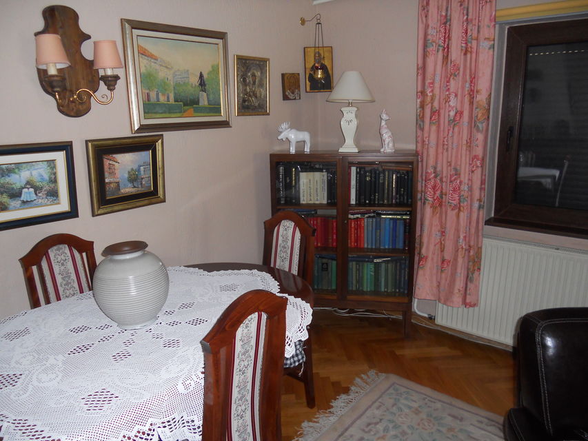 Pavla Labata 38, Beograd - 7