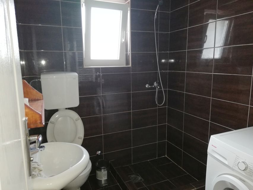 Nabokovljeva 25u, Beograd - 4