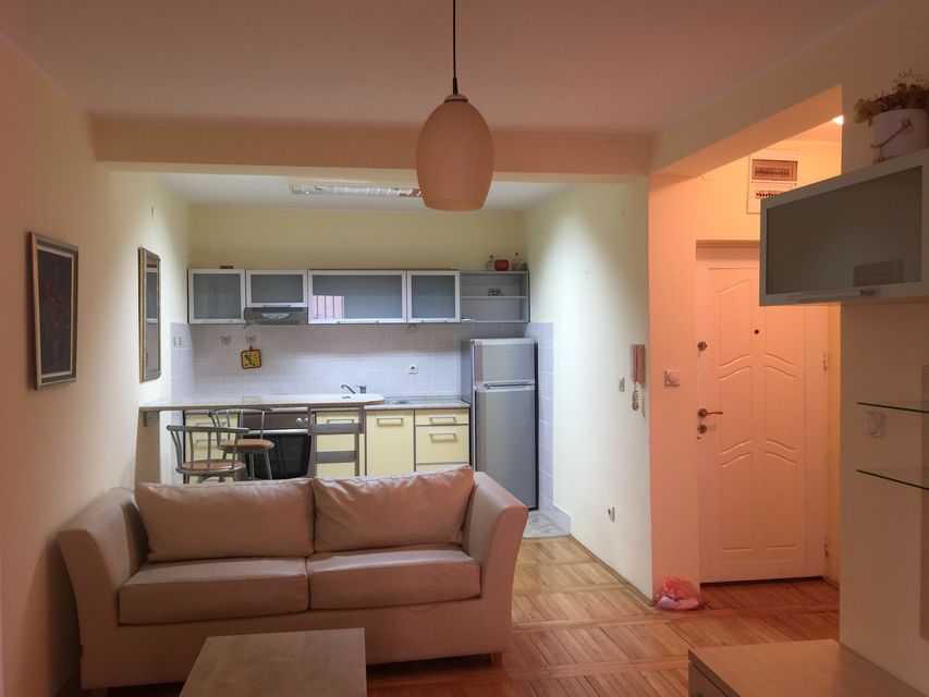 Udbinska 17, Beograd