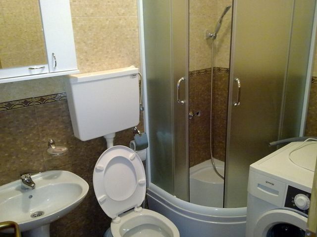 Cvetanova ćuprija 18, Beograd - 4