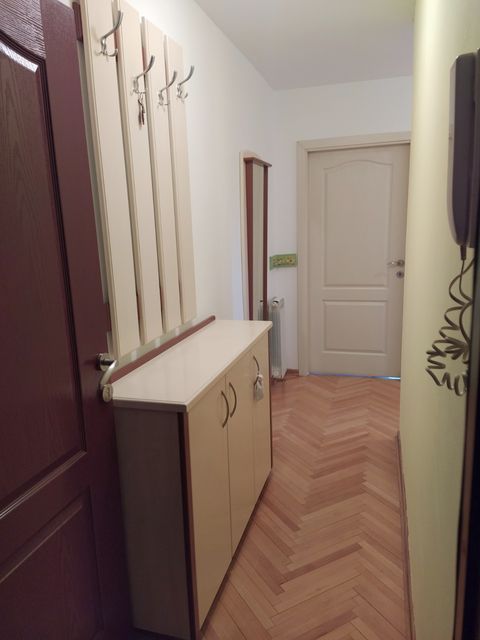 Petra Jovanovića 3, Beograd - 4