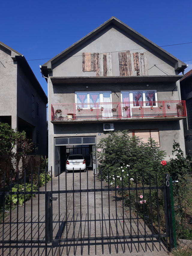 Sremska 40, Stara Pazova - 1