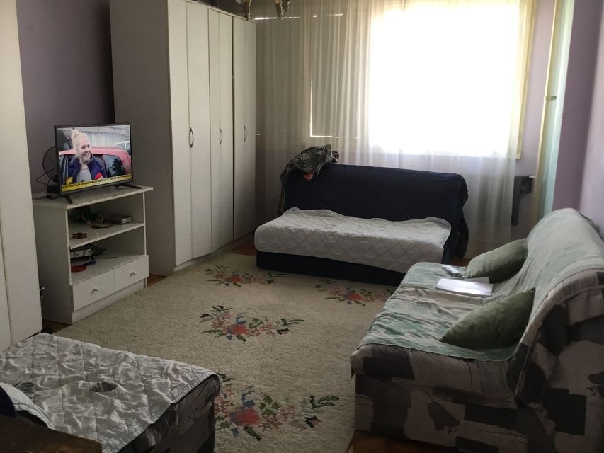 Čarnojevića 10, Niš