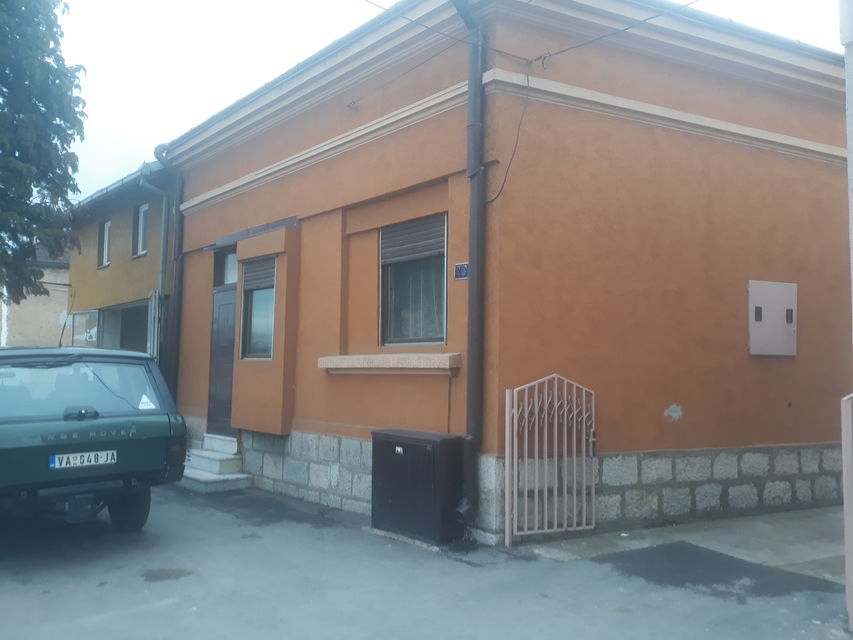 Dušanova 73, Valjevo