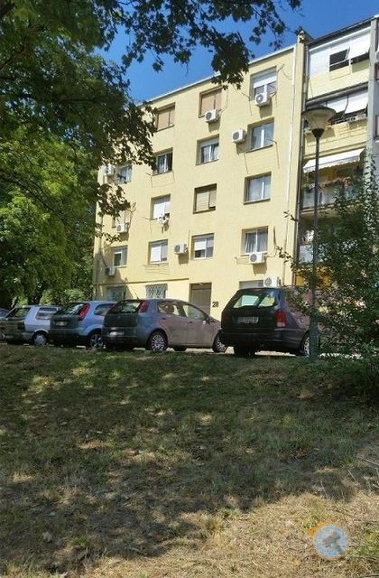 Piva Karamatijevića 28, Beograd - 9
