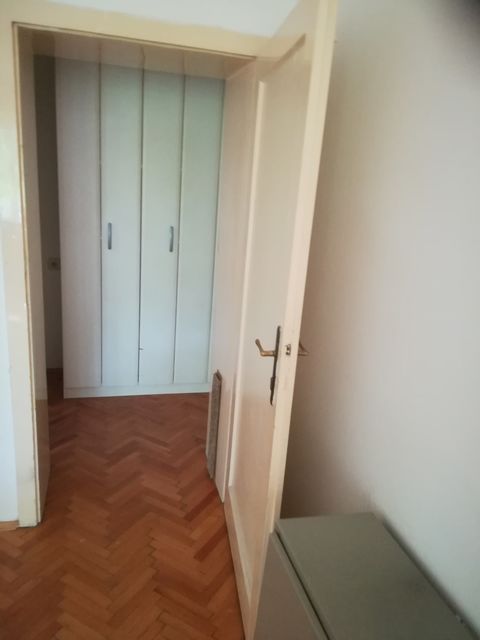 Kapetana Radića Petrovića 24, Beograd - 5