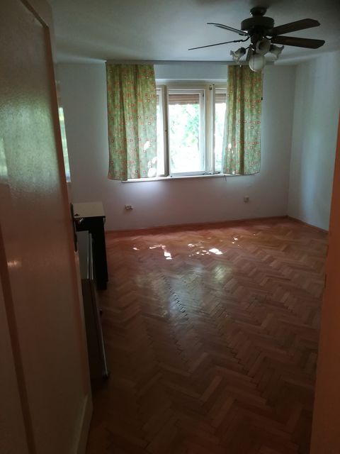 Kapetana Radića Petrovića 24, Beograd - 6