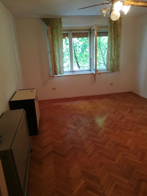 Kapetana Radića Petrovića 24, Beograd - 9