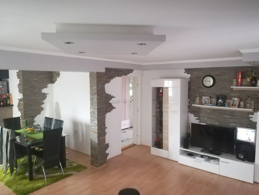 Milorada Jovanovića 14g, Beograd - 4