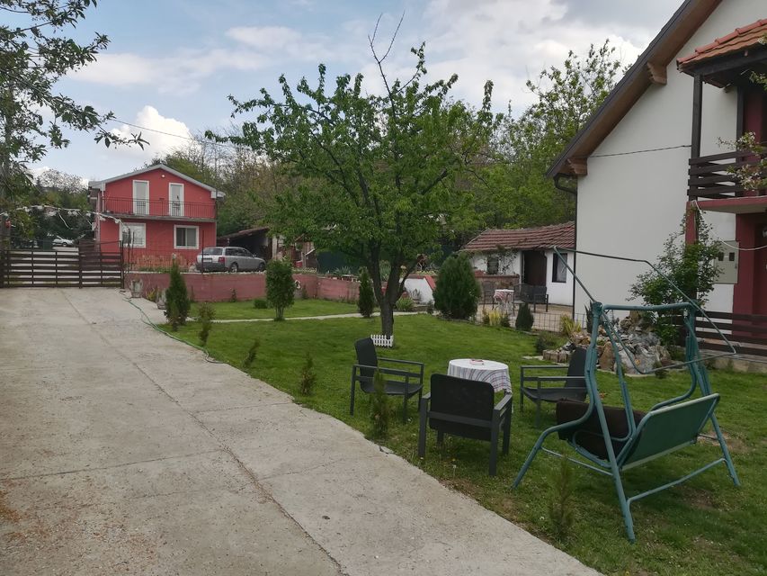 Milorada Jovanovića 14g, Beograd - 15