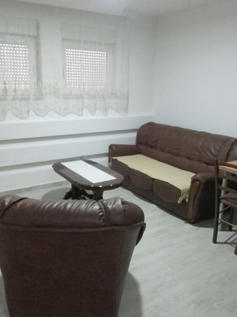 Kopernikova 11, Novi Sad - 1