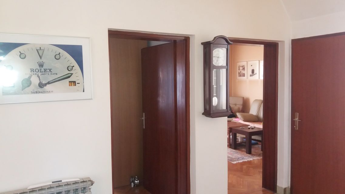 Omladinska 14, Beška - 8