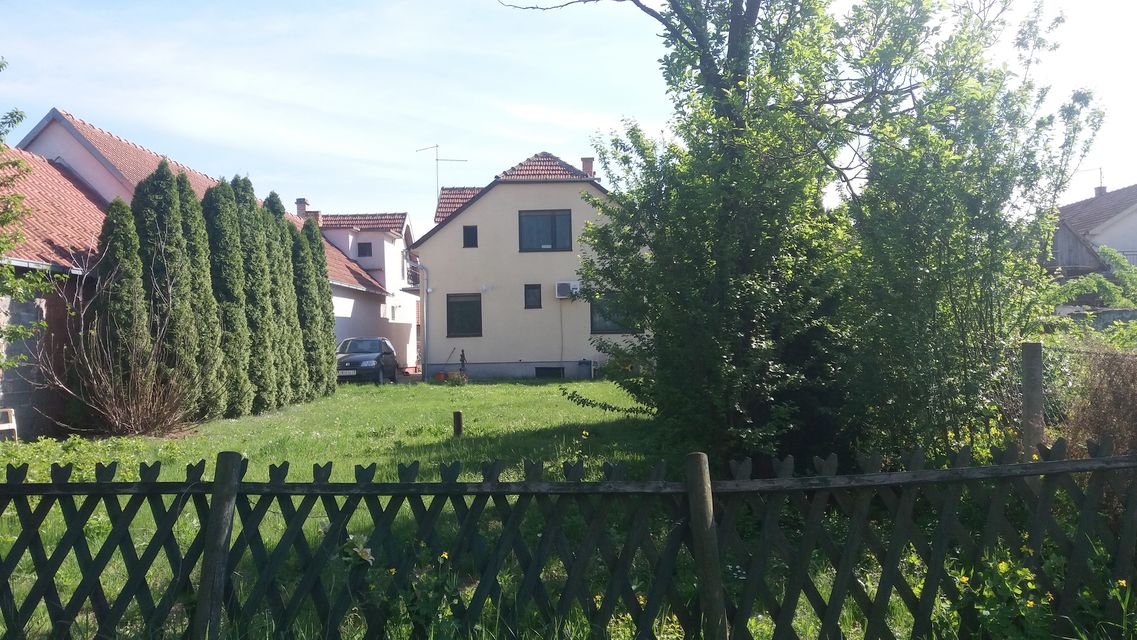 Omladinska 14, Beška - 4