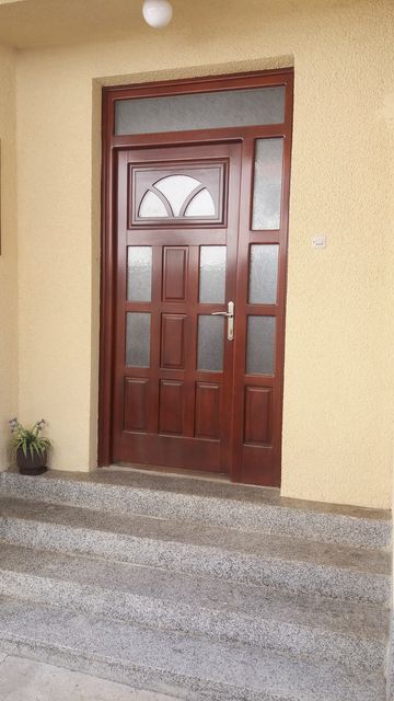 Omladinska 14, Beška - 5