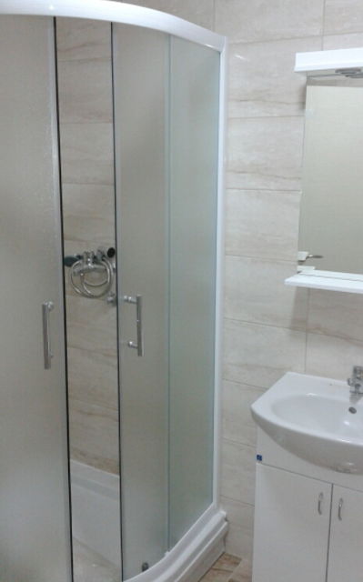 Cetinjska 6, Kragujevac - 11