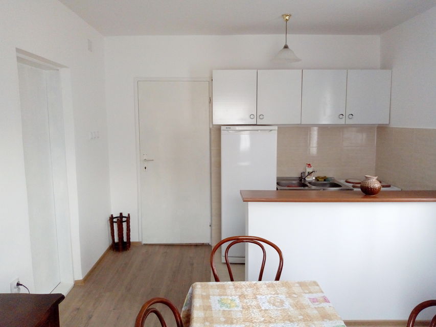 Maršala Tita 52, Beograd - 10