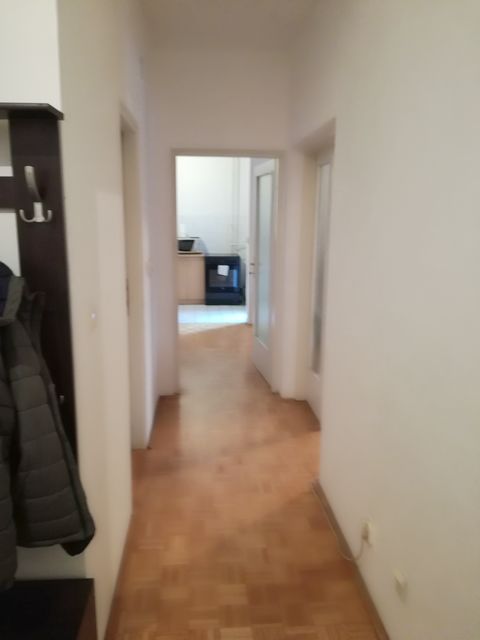 Dušana Radovića 9a, Beograd - 12