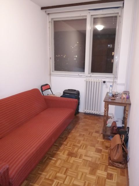 Studentska 1, Beograd - 4