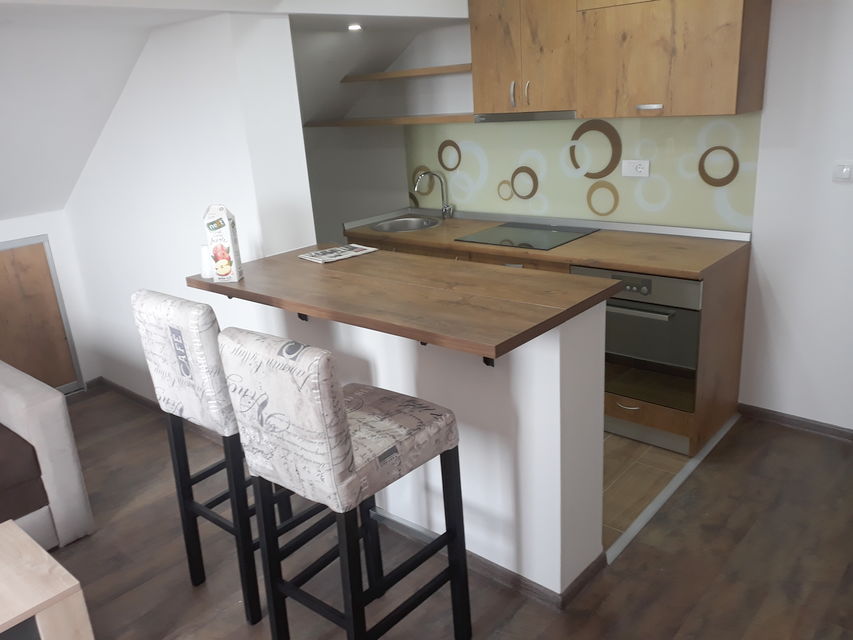 Matice srpske 10, Beograd - 8